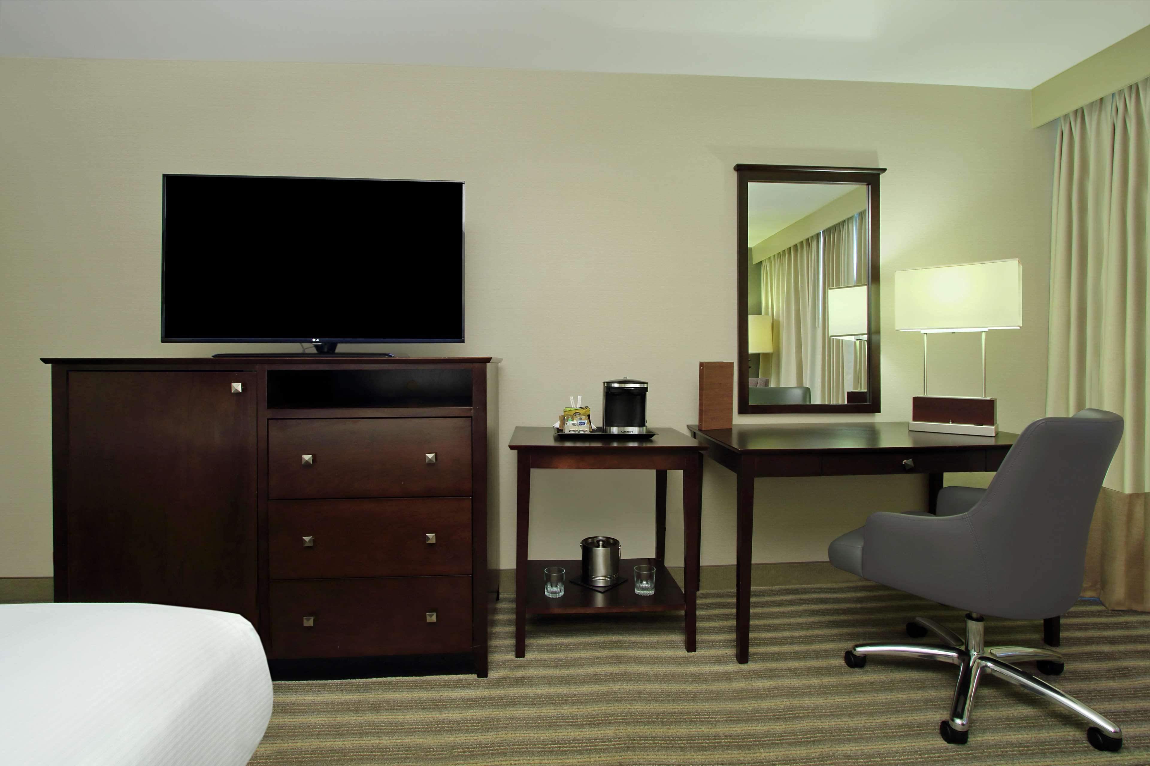 Doubletree By Hilton Newark Otel Dış mekan fotoğraf